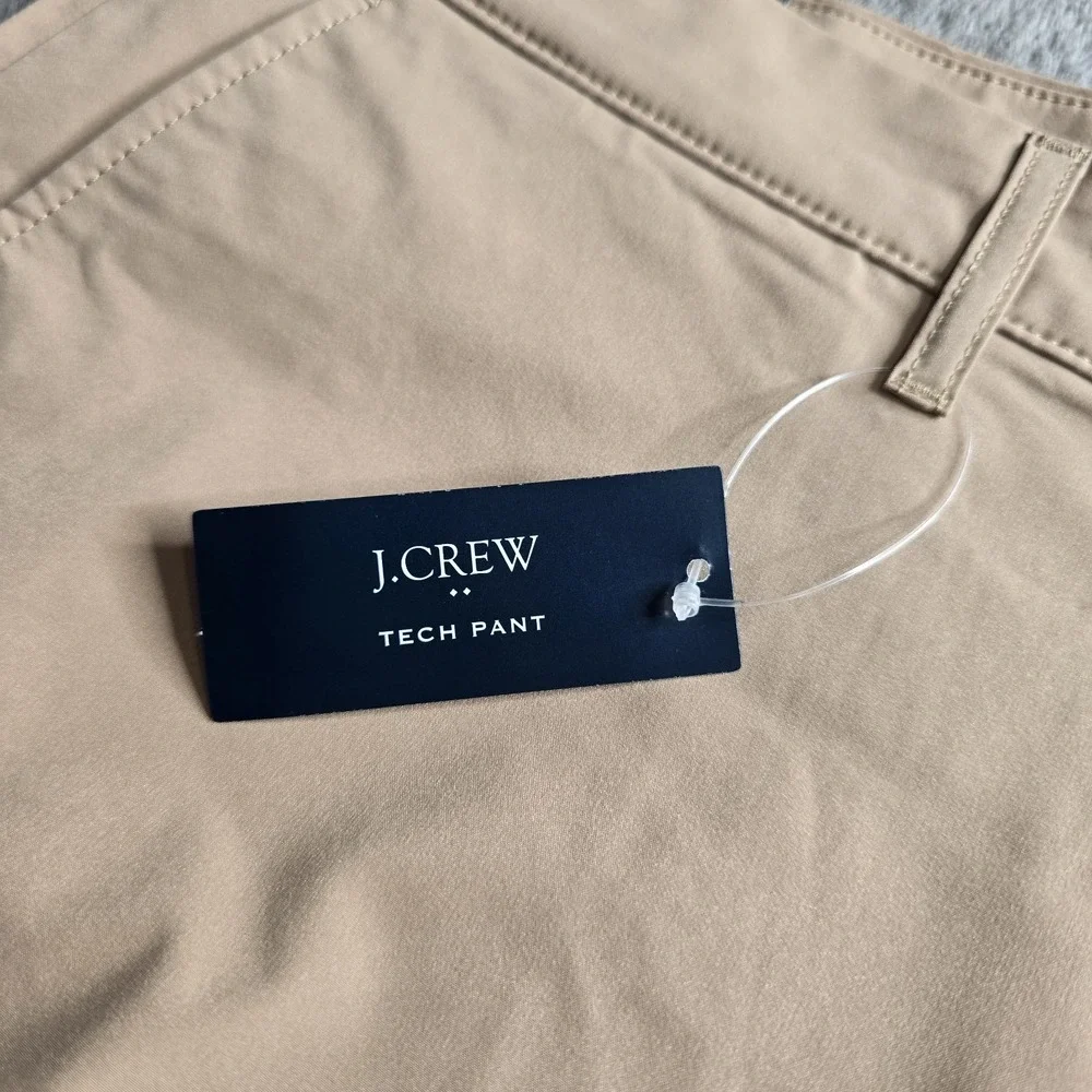 NWT J Crew Tech Pant Mens 30x30 Khaki  Slim Fit Performance Golf Casual Stretch